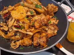 -川流不息·地道川菜·小龙虾(松东路店)