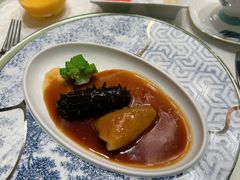 蚝皇花胶拼辽参-君来湖滨饭店·渔餐厅