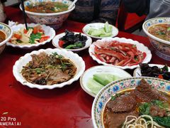 -金杨拉面王小吃面馆·牛三宝面·红烧牛肉粉