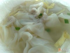 小馄饨-月亮生煎大王