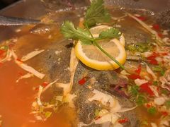 -大头虾越式风味餐厅(光明广场店)