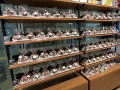 -Laderach 莱德拉(上海环贸iapm店)