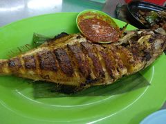 -明记烧鱼美味店