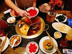 -周师兄大刀腰片火锅(洪崖洞旗舰店)