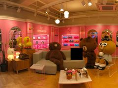 -LINE FRIENDS Garosu-gil Flagship Store