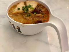 冬阴功猪软骨片头米线-翠华餐厅(香港国际机场店)