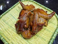-东口码头·烧鸽子·鱼头泡饼·地方菜(金鹰悦城店)