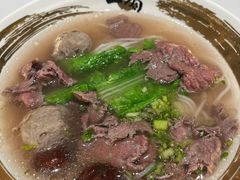 鲜烫牛肉牛丸粿条-一肴·牛肉粿条(罗湖万象店)