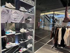 -耐克(恒隆广场店)