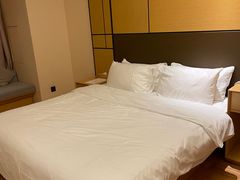 -全季酒店(上海青浦吾悦广场淀山湖大道店)
