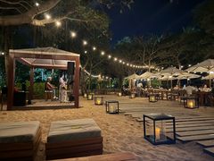 -三亚艾迪逊酒店·海滩烧烤 BARBACOA·现场乐队·浪漫晚餐·烧烤海鲜
