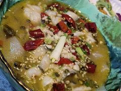 川香藤椒斑纹鱼-忘忧草融合私房菜(红鼎国际店)