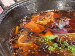 -鸿顺老铁锅美蛙鱼府(解放碑店)