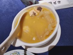浓汤花胶鸡汤-维园悦谱·海派家常菜(乌鲁木齐南路店)