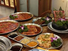 -明洞阿姨·韩式酱蟹烤肉·创意料理(三元桥店)