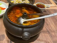 云海肴汽锅鸡-云海肴云南菜(浦江欢乐颂店)