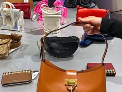 -LuOne凯德晶萃广场(徐家汇路店)