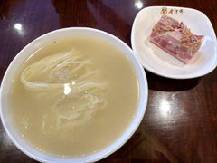 刀鱼汁面-老半斋(福州路店)