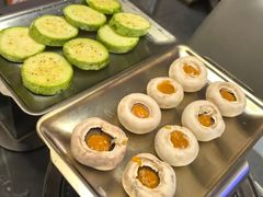 -围炉肉舍•炭烤活鳗•丹东海鲜烤肉(步行街店)