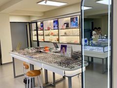 -潘多拉眼镜·蔡司依视路明月(潘家园店)