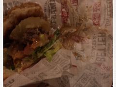 -The Habit Burger Grill 哈比特汉堡(复兴soho店)