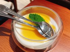 焦糖布丁-CRAZYONES西班牙海鲜饭(上海美罗城店)