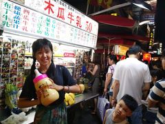 -六合夜市