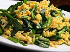 韭菜炒鸡蛋-虹海圣肉饼店家常菜馆