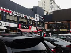 -天乐广场(食多滋美食城店)