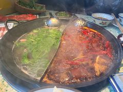 -鸿姐老火锅(疁城新天地店)