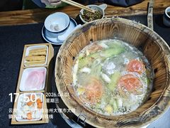 -秋语木桶鱼.酸菜鱼(开发区火车站店)