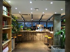 -HIGH FIVE哈福手工汉堡(桂林路店)