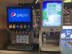-牛YO寿喜烧·铁板烧和牛火锅自助(市府恒隆店)