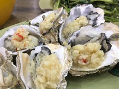 炭烧蒜蓉生蚝-贞姨美食·老字号海鲜大排档