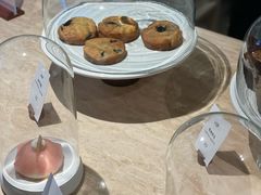 -VERIE BAKEHOUSE