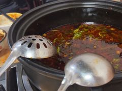 -沈记酸菜牛肉火锅店(九号路店)