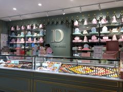 面包甜点陈列柜-DORABELLA朵娜贝拉(武林银泰店)