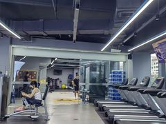 -超鹿运动(五四路恒力城店)