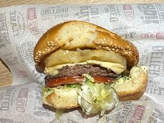-The Habit Burger Grill 哈比特汉堡(复兴soho店)
