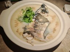 大鱼头豆腐汤-新白鹿餐厅(金鹰新街口店)
