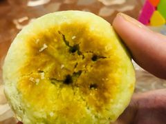 -绿姿鲜奶烘焙(朝晖店)