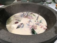 -鲜潭蒸汽石锅鱼(五道口购物中心店)