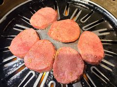 -炼火烤肉店