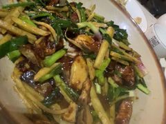 -鲤鱼塘农家山庄