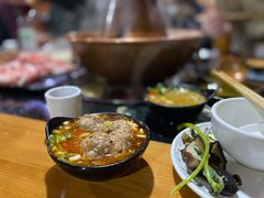 -果松木炭酸菜铜火锅·外婆参鸡汤