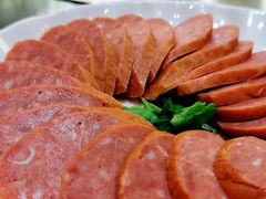 哈尔滨红肠-老刘生态大鱼坊铁锅炖鱼(赛马场店)