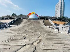 -中国宜宾·长江地标广场