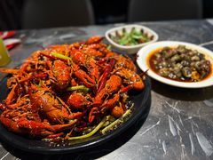 簋街小龙虾-指爱龙虾(金杨路总店)