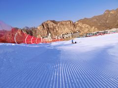 -荣盛康旅野三坡滑雪场