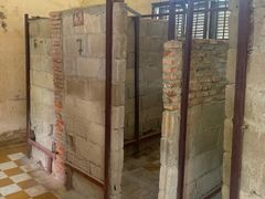 -吐斯廉屠杀博物馆